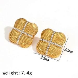 Pendientes de Botón Modernos QIKU, Chapados en Oro, Cuadrados, de Acero Inoxidable Oxidado, Joyería con Dije para Mujer, Regalo de Cumpleaños o Boda - Product Image 2
