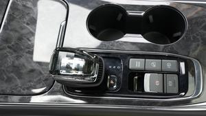 Vehículo Eléctrico con Volante a la Derecha, Vehículos Eléctricos de Nueva Energía, Auto Eléctrico EV Hecho en China, Dongfeng Forthing <span class=keywords><strong>Friday</strong></span> - Product Image 2