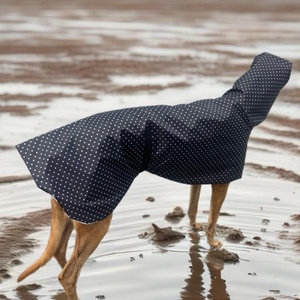 Qiqu personalizado nuevo diseñador de lujo perro impermeable chaqueta a prueba de viento ligero <span class=keywords><strong>galgo</strong></span> impermeable - Product Image 2