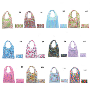 Bolsa de compras plegable de poliéster resistente al agua con estampado personalizado de fábrica de Vietnam, bolsa de compras plegable de nailon con dibujos animados - Product Image 3