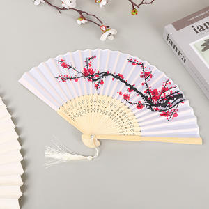 <span class=keywords><strong>พัด</strong></span>ผ้าไหมจีนโบราณพับได้สไตล์ญี่ปุ่น<span class=keywords><strong>พัด</strong></span>ผ้าไหมสำหรับสุภาพสตรีทำสีมือสำหรับนักเรียน - Product Image 1