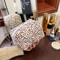 Sac à pinceaux de maquillage de grande capacité, léger, pliable, à fermeture éclair carrée, à motifs floraux, de haute qualité, blanc et bleu, brodé