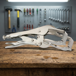 Pinza de Agarre FERVI con Mordazas para Forjar, Alicates de Alto Rendimiento 0.50kg 225mm para Trabajo en Herraje y Metalurgia - Product Image 3