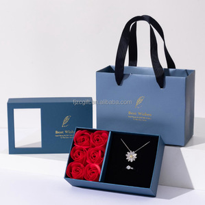 Scatole per Fiori Quadrate di Lusso Personalizzate Romantiche Rosa per San Valentino con Finestra per Fiori Stabilizzati Confezione Regalo Bomboniera Matrimonio - Product Image 6