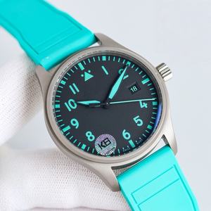 Montre à calendrier mécanique avec un design tendance et un bracelet vert - Product Image 2