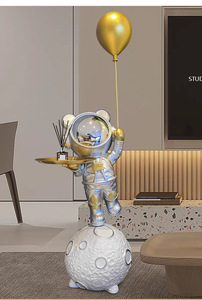 Estatua de Resina de Astronauta Aterrizando - Juguete Artístico Pintado a Mano, Decoración para el Hogar, Mueble de TV, Sofá, Regalo de Inauguración, Hotel, Club - Product Image 3