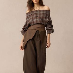 Nueva Llegada, Blusa de Moda Vintage de PU, Manga Larga, Cuello Camisero, Diseño con Parches, Hombros Descubiertos, Camisa a Cuadros para Mujer - Product Image 2