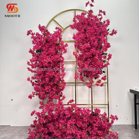 Chemin de table en fleurs de bougainvillier rose fait main par LEDA Factory, décoration douce pour mariage, anniversaires, Saint-Valentin