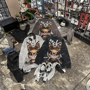 Felpa con Cappuccio da <span class=keywords><strong>Donna</strong></span> in 100% Cotone Felpato 460GSM, Stampa Grafica Personalizzata DTG, Design Effetto Acid Wash, Oversize <span class=keywords><strong>Streetwear</strong></span> per <span class=keywords><strong>Stile</strong></span> Urbano - Product Image 4