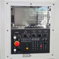 Centro de Mecanizado Vertical CNC VMC1160 de 3 Ejes, Fresadora de Alta Precisión con Husillo BT40 y Alto Nivel de Seguridad