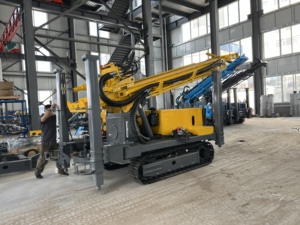 Plataforma de Perforación de <span class=keywords><strong>Pozos</strong></span> de Agua sobre Orugas de Alta Eficiencia KY 300 para Contratistas de Ingeniería Minera y Empresas de <span class=keywords><strong>Alquiler</strong></span> de Equipos - Product Image 3