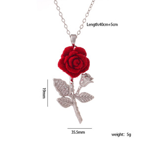 Collar de Acero Inoxidable con Diseño de Rosa para el Día de San Valentín, Completamente Adornado con Diamantes, Estilo Lujoso, Sofisticado y de Alta Gama - Product Image 5