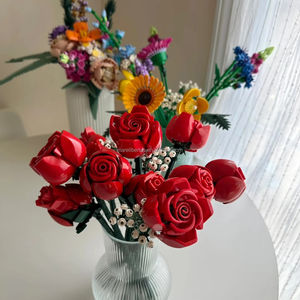 Ensembles de blocs de construction LEGO, thèmes Logos, Icônes de plantes, Château, Série populaire, Jouet en seau, Cadeau, rose, Vente en gros - Product Image 1