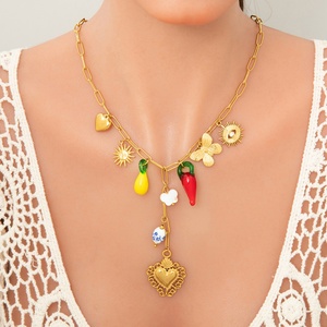 Collar de Acero Inoxidable de Alta Gama con Colgante de Sol y Tarot con Baño de Oro de 18K, Cadena de Eslabones Moderna para Joyería de Otoño e Invierno - Product Image 3