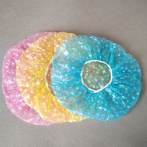 Capes de douche en plastique, couvertures de cheveux de bain avec motif imprimé - Product Image 1
