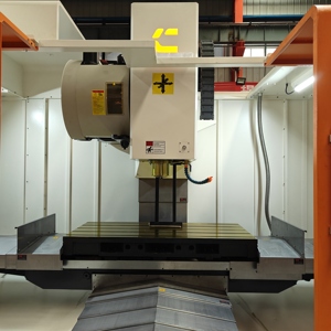 Hochpräzise Vertikale CNC-Maschine VMC1370 CNC-Bearbeitungszentrum für Metall und Formen - Product Image 3