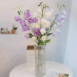 Ramo de flores artificiales de lirio de los valles de seda, decoración para el hogar y bodas, alta durabilidad y simulación realista - Product Image 2