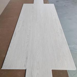 Heißer Verkauf: Kostenlose Muster – Vinyl-Planken SPC-Bodenbelag, leichter, starrer Kern, Klick-Fliesenboden mit Unterlage - Product Image 1