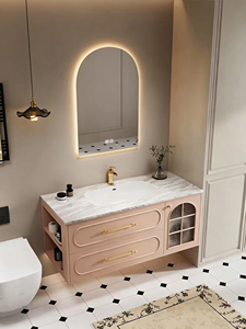 Meuble de salle de bain mural personnalisé avec vasque intégrée en pierre de Keramin importée de style crémeux, miroir encadré et lavabo courbé à chaud - Product Image 3