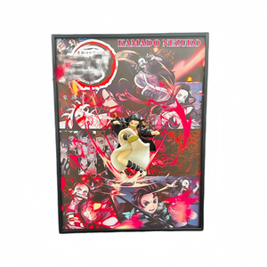 Estatua Coleccionable Premium de PVC de Battle Girl con Panel Trasero de Escena con Efecto de Cuchilla Roja y Base Estable para Exhibición en Vitrina o Estante - Product Image 1