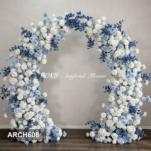 Arco de Flores Artificiales Hecho a Mano - Decoración para Bodas y Navidad, Color Personalizable - Product Image 2