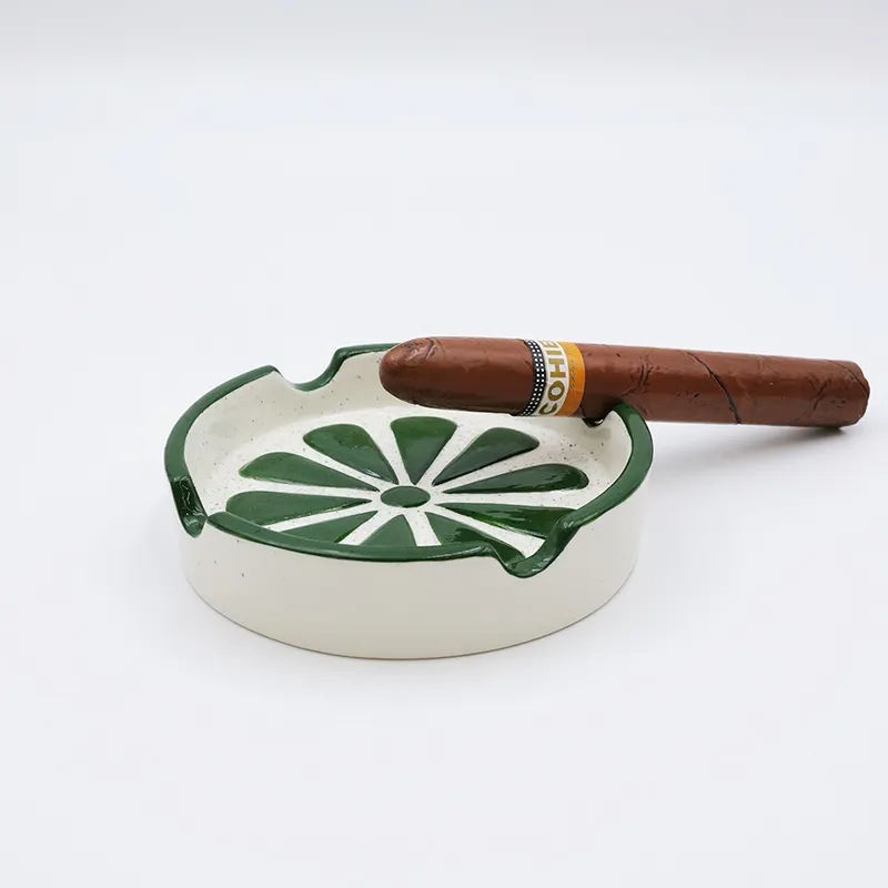 Großhandel Heim- und Außendekoration neues minimalistisches Design-Stil Aschenbecher individuelle Keramik grüne Orangen Zigarren-Aschenbecher