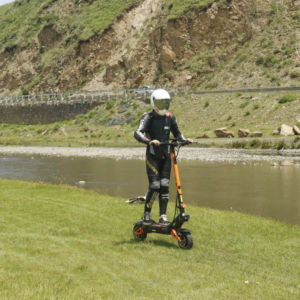 Monopattino Elettrico G4 Pro da Magazzino Europeo con Motore Potente, Bici Elettrica, Autonomia di 80 KM per Ricarica, Scooter Elettrici KuKirin G3 Pro - Product Image 5