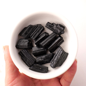 Pierre naturelle en gros, cristal brut, petite taille, tourmaline noire, spécimen minéral, pierres de guérison cristalline - Product Image 4