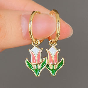 E2030 Dijes de Flor Dorados para Mujer, Bonito Colgante de Aleación con Engaste de Bisel, Joyería de Regalo - Product Image 4