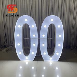 Lettre de chapiteau en métal géant de numéro d'acier inoxydable d'or personnalisée par usine lisse pour la décoration de noce - Product Image 2