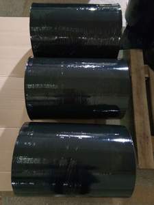 <span class=keywords><strong>Film</strong></span> étirable noir LLDPE Largeur 500mm Boîte d'emballage de palette Emballage Processus de coulée de <span class=keywords><strong>surface</strong></span> simple - Product Image 3