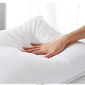 Cina fabbricazione su misura bianco 100% traspirante palla di riempimento in fibra di cotone decorazioni per la casa letto dormire cuscino dell'hotel