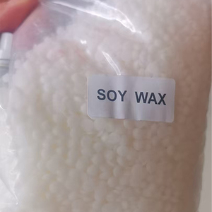 Vente en gros de flocons de cire de soja 100% pure et naturelle pour la fabrication de bougies parfumées - Product Image 6