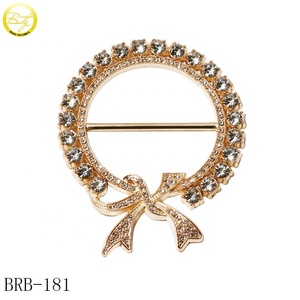 Tùy Chỉnh Bướm Hình Dạng Rhinestone Khăn Clip Nhẫn Mạ Vàng Đồ Lót Phụ Kiện Vàng Dây Đeo Phần Cứng Cho Đồ Bơi - Product Image 4