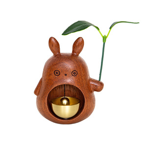 Cloche à vent Totoro, sonnette de porte en bois, 11x8.5x5cm, décoration de style japonais pour l'entrée de la maison ou du magasin - Product Image 4