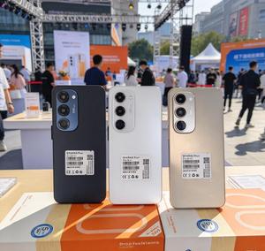 สมาร์ทโฟน SPARK40 Pro+Global 5G แรม 512GB รอม HD OLED หน้าจอภาพคมชัด โทรศัพท์แบบ Dual SIM Dual Standby รองรับภาษาฝรั่งเศสและภาษาสเปน - Product Image 3