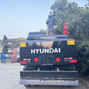 Excavatrice sur pneus Hyundai d'origine de 15 tonnes, modèle 150W-9T, avec moteur, boîte de vitesses, pompe, roulement, commande PLC, puissance de 112 kW, 0-2000 heures de fonctionnement, à vendre - Product Image 6