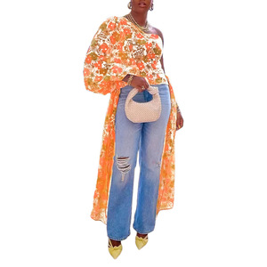 เสื้อยืดแฟชั่นผู้หญิงพิมพ์ลายดอกไม้ แขนระบายข้างเดียวผูกโบว์ - Product Image 5