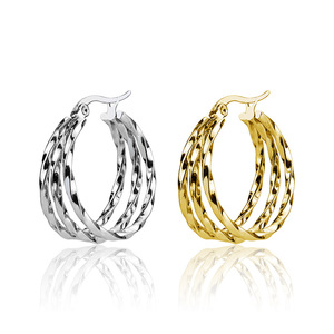 Pendientes de Aro Triple de Acero Inoxidable Chapados en Oro de 18K y Plata con Alambre Trenzado |   Aros Geométricos Ligeros con Cierre de Clip para Mujer - Product Image 1