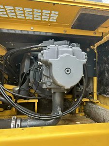 Les composants PC400-8R noyau de peinture d'origine de l'excavatrice KOMATSU utilisée incluent l'engrenage de moteurs de moteur du Japon - Product Image 6