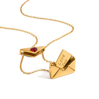 Collier Pendentif Enveloppe Cœur Rouge en Zircon Plaqué Or 18K en Acier Inoxydable, Bijoux de Luxe Légers « I LOVE YOU » pour Femme