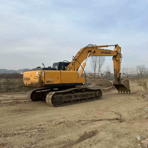 Vente Flash : Excavatrice Hyundai 305LC-7 d'occasion, moteur fiable, robuste, système hydraulique fluide, entretien facile pour projets d'ingénierie - Product Image 1