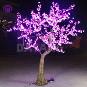 Charmant arbre lumineux LED en forme de cerisier avec pétales vibrants pour la décoration de rues, de places publiques, de mariages et de festivals, en vente - Product Image 2