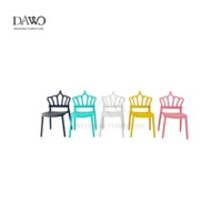 Chaise d'enfant empilable en plastique, couronne de princesse, couleurs assorties, pour fête d'anniversaire