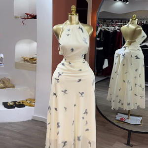 Meilleure Vente : Robe Longue Imprimée Douce et Fraîche à Col Halter et <span class=keywords><strong>Dos</strong></span> <span class=keywords><strong>Nu</strong></span> Taille Haute pour Femmes Européennes et Américaines – Nouvelle Collection Automne 2025 - Product Image 1