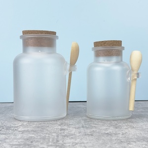 Venta al por Mayor de Frascos y Botellas Transparentes Vacíos de 100ml, 200ml, 300ml y 500ml para Envasado de Sales de Baño y Cosméticos para el Cuidado de la Piel - Product Image 4