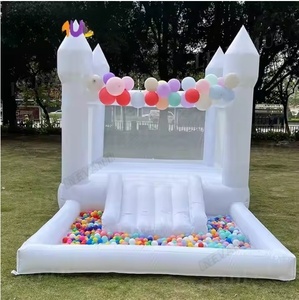 Château Gonflable Géant Blanc avec Piscine à Balles pour Mariage et Fête d'Enfants - Product Image 2