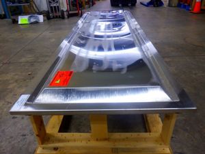 Bar à salade glacée commercial à refroidissement statique avec plateau de service froid intégré - Product Image 2