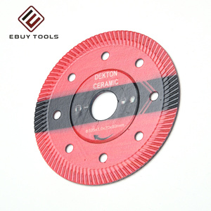 Lame de scie diamantée brasée sous <span class=keywords><strong>vide</strong></span> de haute qualité 115 mm 125 mm, qualité industrielle, pour la découpe de céramique Dekton, carrelage et porcelaine, OEM - Product Image 3