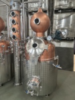 Système de distillation électrique 300L+300L, alambic en cuivre avec enveloppe en acier inoxydable 304 pour gin, whisky, vodka, etc.